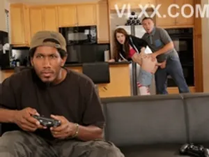 MOON-008 Tôi là một bà mẹ đơn thân và là một nữ tiếp viên, nhưng tôi có thể yêu lần nữa không?