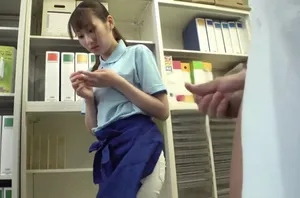 Nngười tình thuật dạy học của cô gia sư giúp cậu học trò tiến bộ vượt bậc